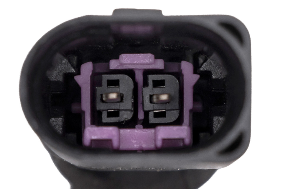 This part match OEM code: 7P6616040H