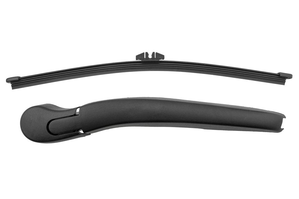 This part match OEM code: 61 62 7 312 792