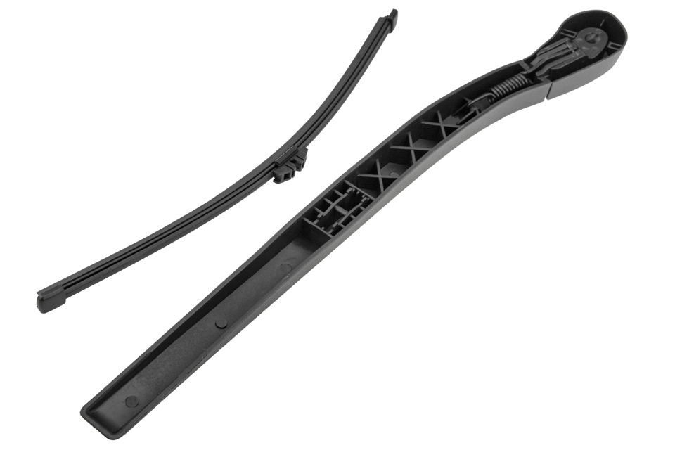 This part match OEM code: 61627066175