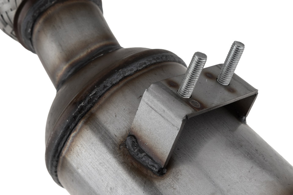 This part match OEM code: 8V41-5E211-CA