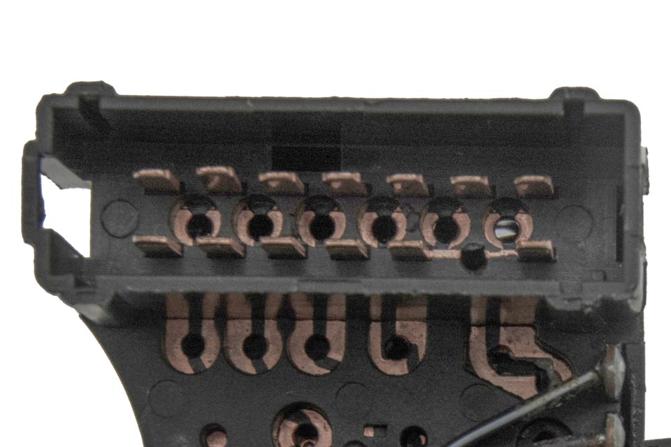 Prekės atitinka OEM kodą: 770105761