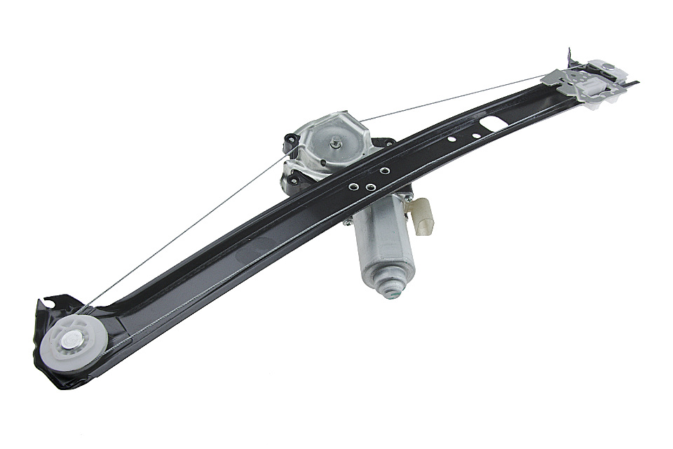 This part match OEM code: 51 35 7 125 060