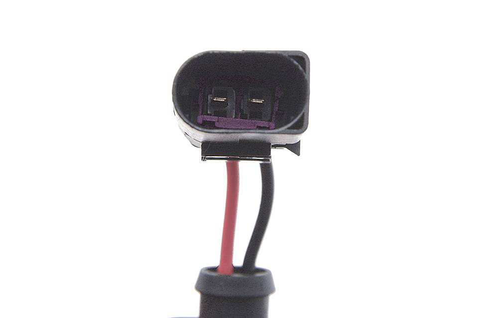 This part match OEM code: Q0002702V003