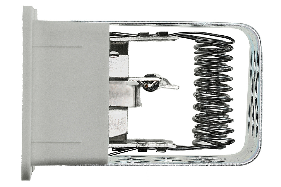 This part match OEM code: 68 45 782