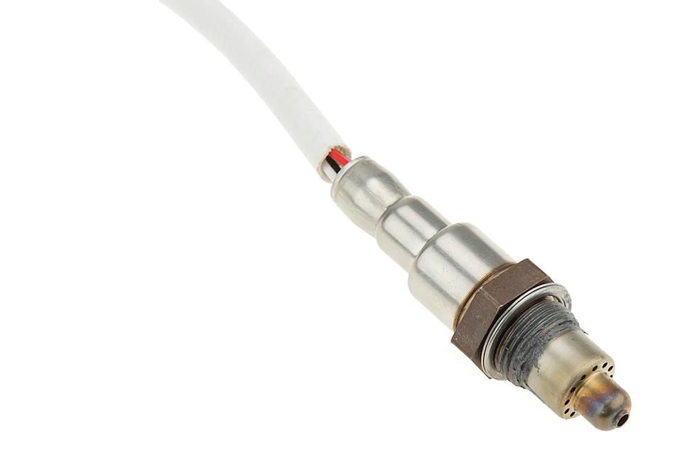 Prekės atitinka OEM kodą: B001058080