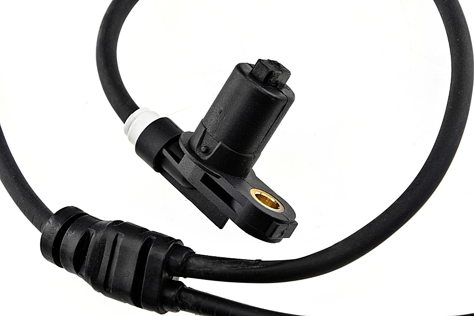 Prekės atitinka OEM kodą: YM21-2B372-EB