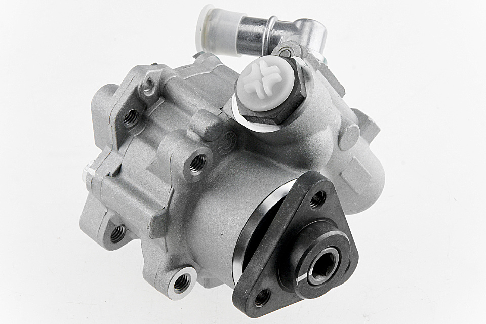 This part match OEM code: 32 41 1 092 741